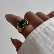 Load image into Gallery viewer, Jade ring
