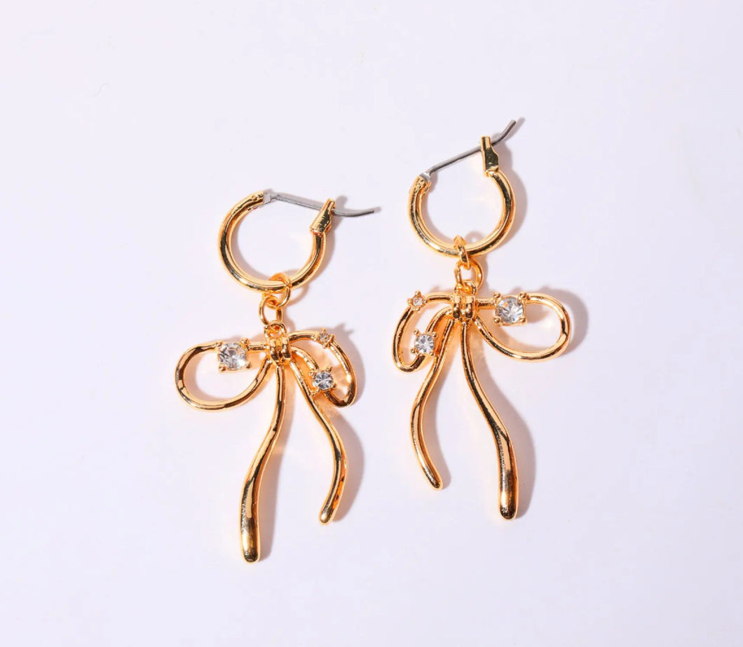 Pretty bow earrings