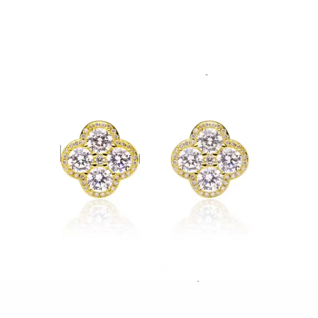 Iced clover studs