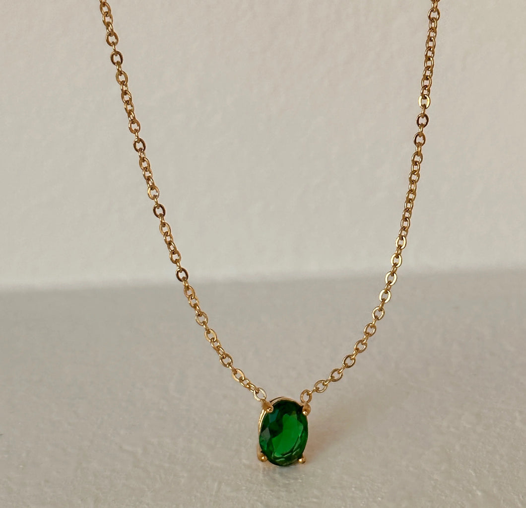 Oval jewel necklace