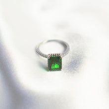 Load image into Gallery viewer, Green Princess Layla ring
