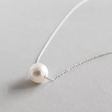 Load image into Gallery viewer, 925 Silver dainty pearl necklace
