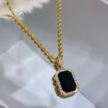 Load image into Gallery viewer, Amelia onyx necklace
