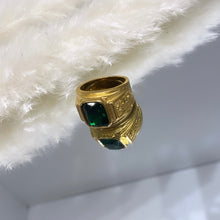 Load image into Gallery viewer, Royalty ring
