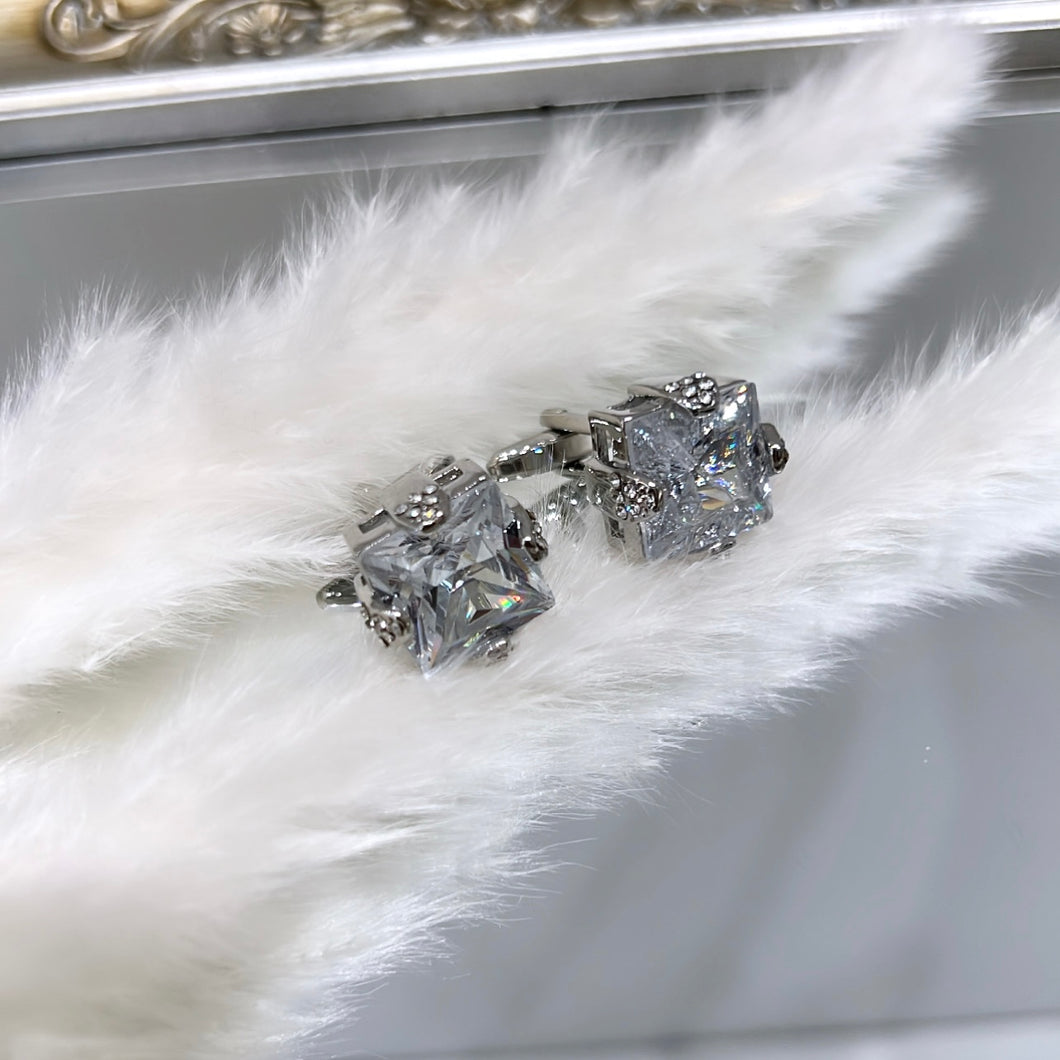 Crystal stud cuff links