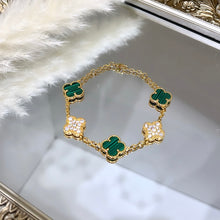 Load image into Gallery viewer, Brilliant clover bracelet
