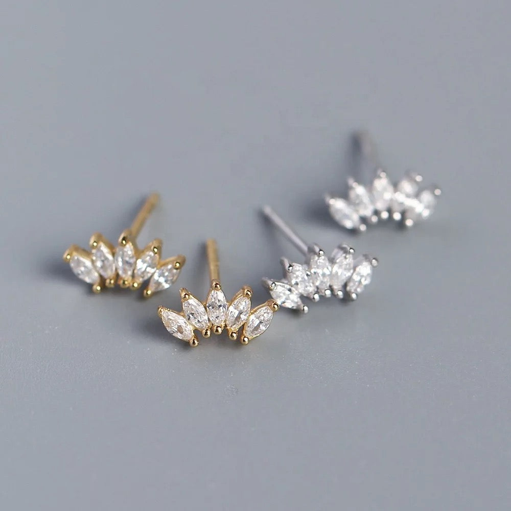 925 Dainty leaf studs